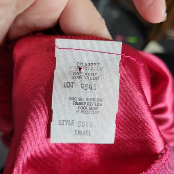 Vintage Red Nylon Ruffle Edge Robe, size Small - Picture 7 of 7